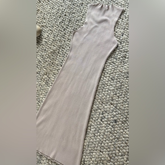 Ribbed Sleeveless Beige High Neck Midi Dress - Picture 2 of 7